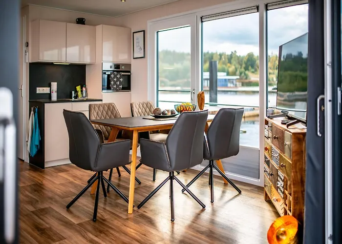 Hotel na wodzie Hausboot Am *