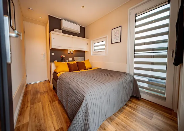 Hausboot Am Hotel na wodzie